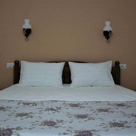 Casa Sofia Apartment Baltatesti Ngoại thất bức ảnh