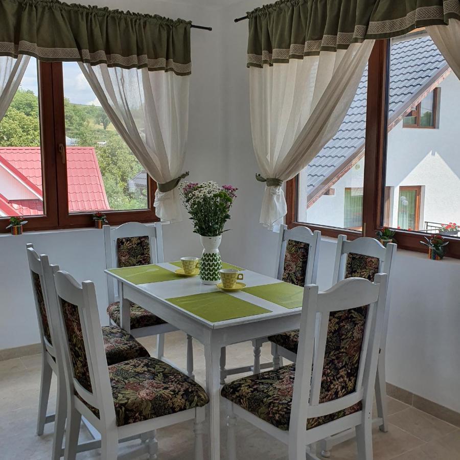 Casa Sofia Apartment Baltatesti Ngoại thất bức ảnh