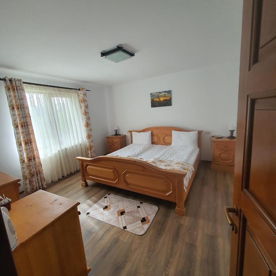Casa Sofia Apartment Baltatesti Ngoại thất bức ảnh