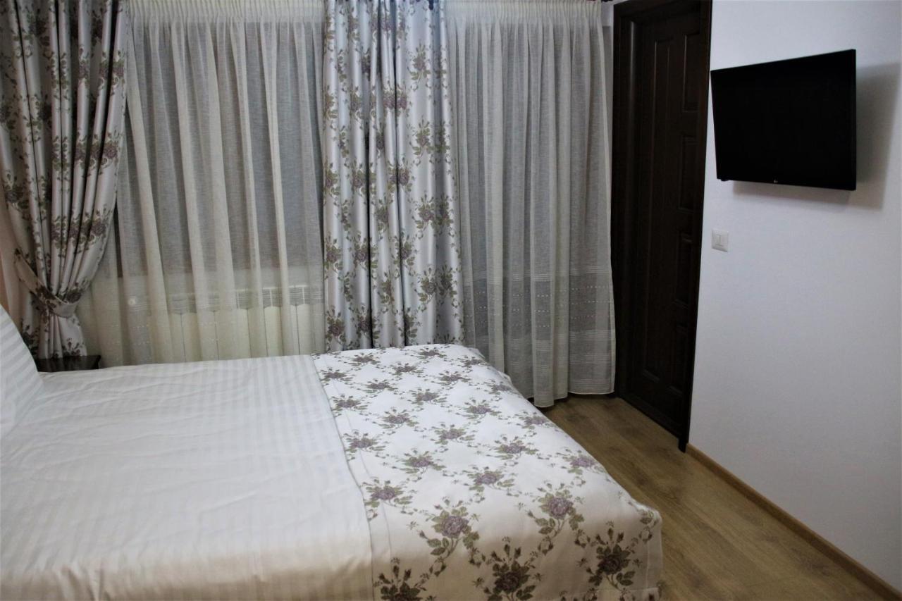 Casa Sofia Apartment Baltatesti Ngoại thất bức ảnh